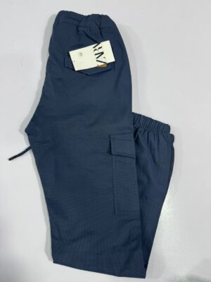 EdgeTrek Cargo Trousers – Bold Utility. Everyday Function.